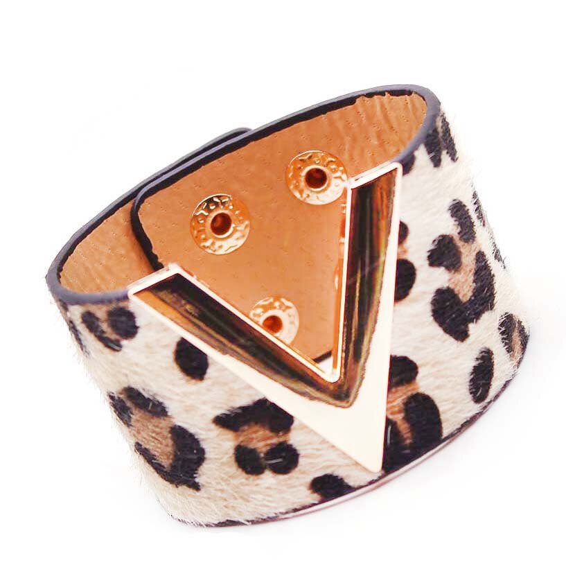 TOTABC Fashion Leopard Charm Leather Bracelets For Women Wristband  V Cuff Wrap Bracelets &amp; Bangles Femme Jewelry Gift