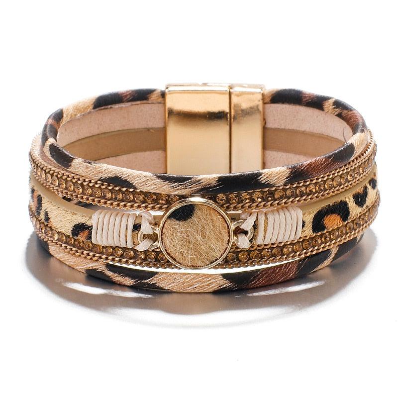 Amorcome Bohemian Round Charm Leopard Leather Bracelets for Women Crystal Wide Wrap Bracelet Fashion Bracelets &amp; Bangles Jewelry