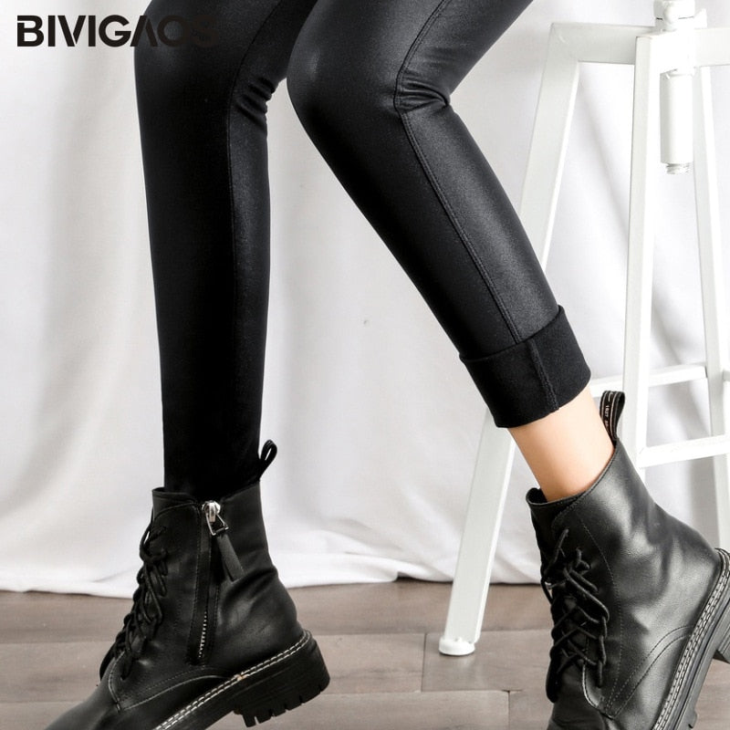 BIVIGAOS Autumn Winter Black Fleece Matte Leather Leggings Women&#39;s High Waist Lift Buttock Trousers Slim Skinny Legging Pants