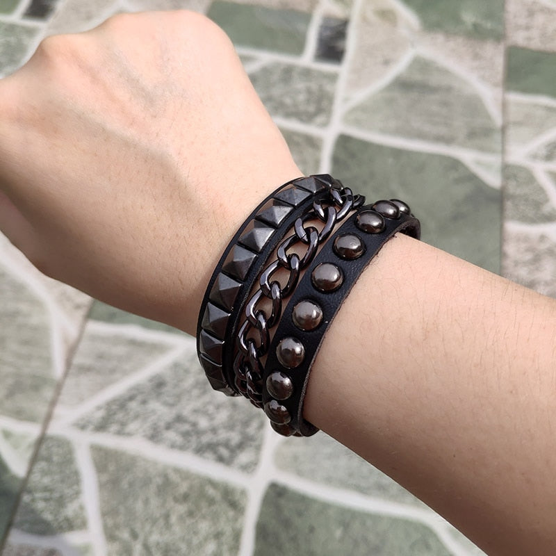 Love Bracelet Hot Punk Harajuku wristband  black PU Leather  bar Goth can be adjusted Heart Jewelry