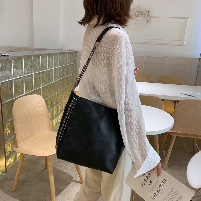 Casual Rivet Shoulder Bag Female Famous Brand Chain Crossbody Bags for Women Leather Handbags Large Capacity Tote Bag Sac A Main