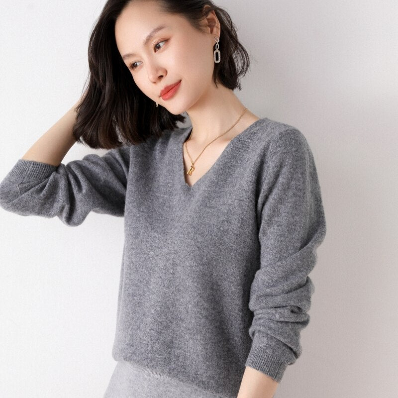 Off-Season Big Sale Autumn And Winter Women's 100% Pure Wool V-Neck Loose Pullover Sweater Basic Style All-Match Knitted Sweater